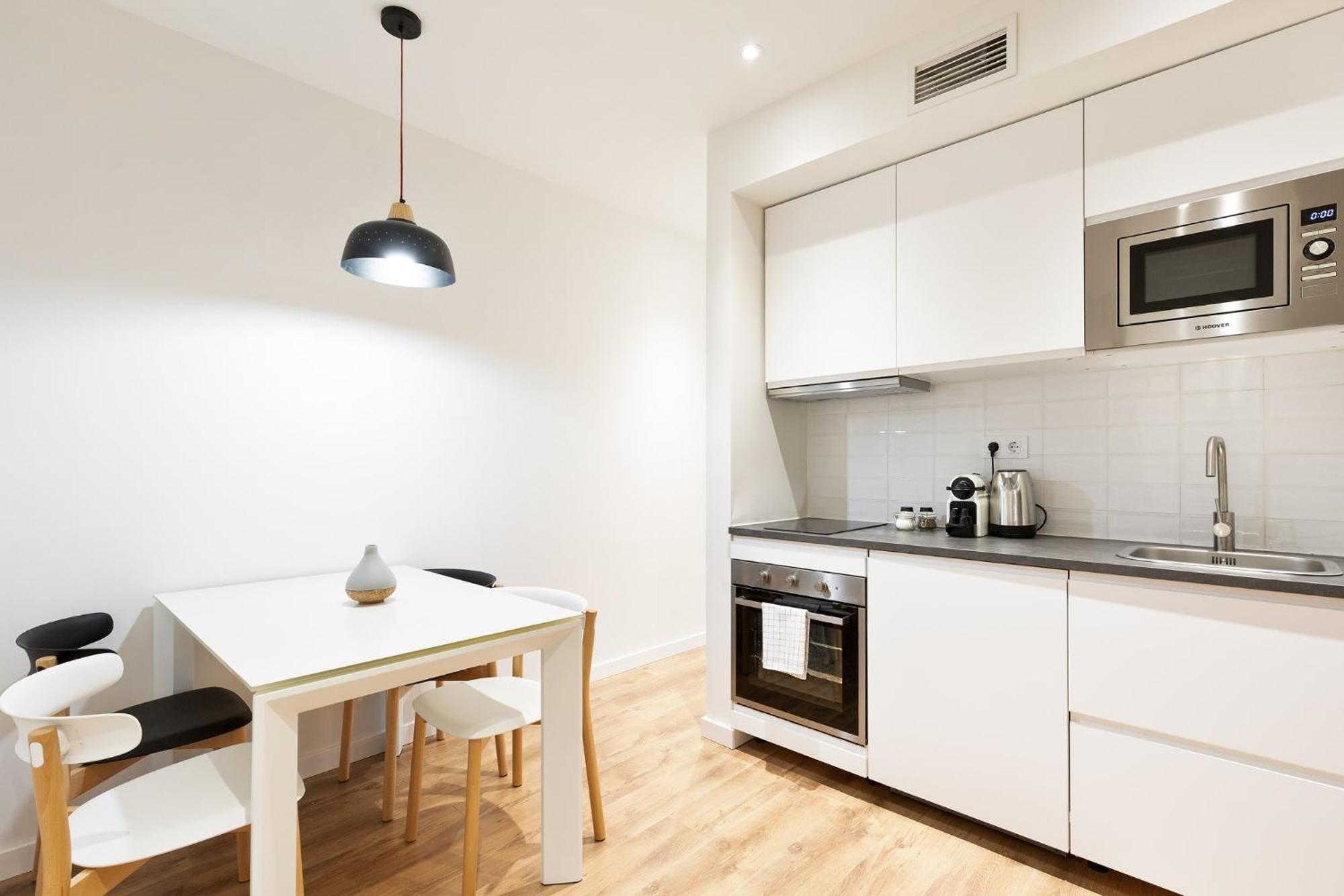 Urban Chill Apartments By Olala Homes Оспиталет-де-Льобрегат Экстерьер фото